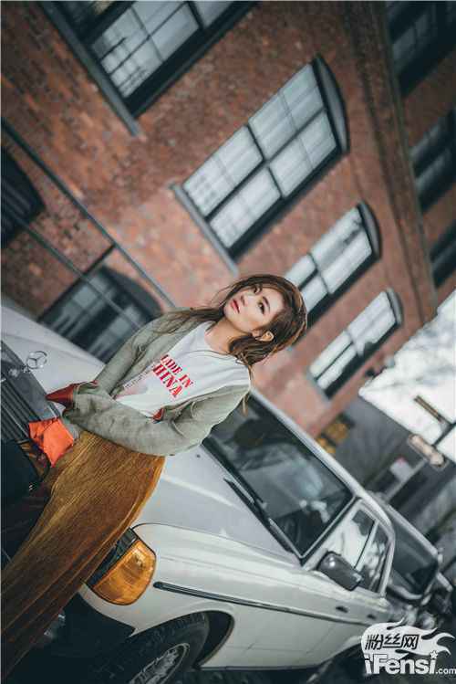 Selina任家萱纽约街拍曝光 演绎百变女神