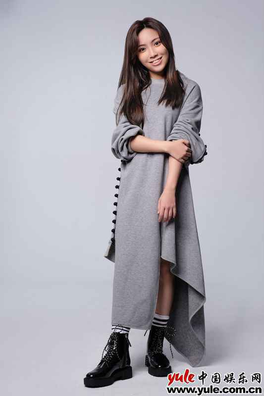 马来西亚籍福茂新人陈佩贤 福茂歌手陈佩贤新歌入榜前十 曾担任邓紫棋演唱会嘉宾