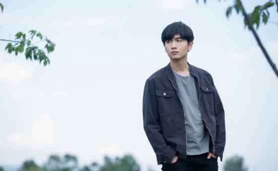 陈晓新剧开启卧底警察模式 甜虐剧情即将上线引发期待