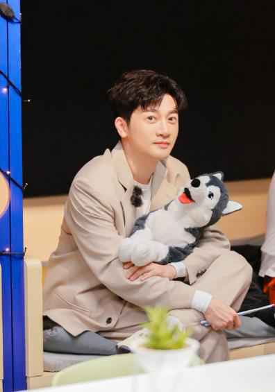 苏有朋《创造营2019》师生首次同台 青苹果减肥操笑翻全场