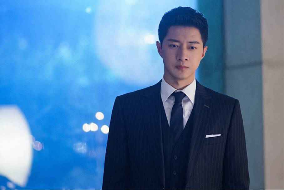 郭家豪主演《风暴舞》今日开播 搭档陈伟霆娜扎追凶