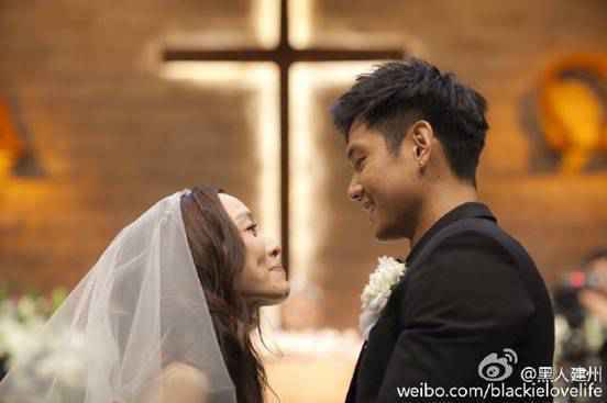 黑人建州微博发文疑似分手网友“炸了”