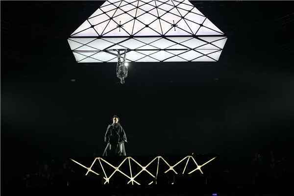 Another Eason’s LIFE 陈奕迅霸气开唱