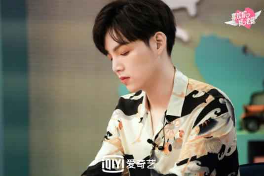 《喜欢你我也是》第四位女生惊艳出场 八位嘉宾感情走向再添波澜