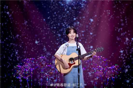 郁一凡《青春歌谣》唱响《倒退》