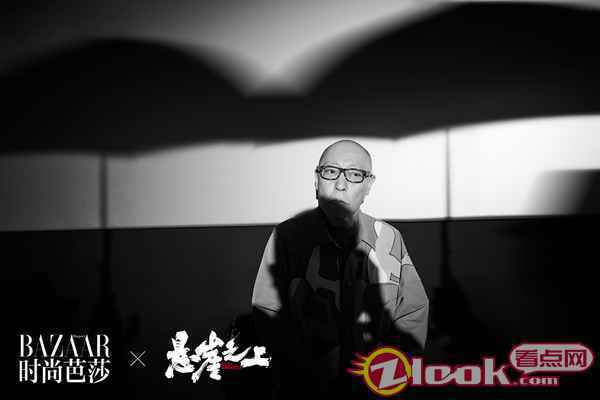 张艺谋《悬崖之上》黑白特工大片 全网热度激增持续领跑五一档