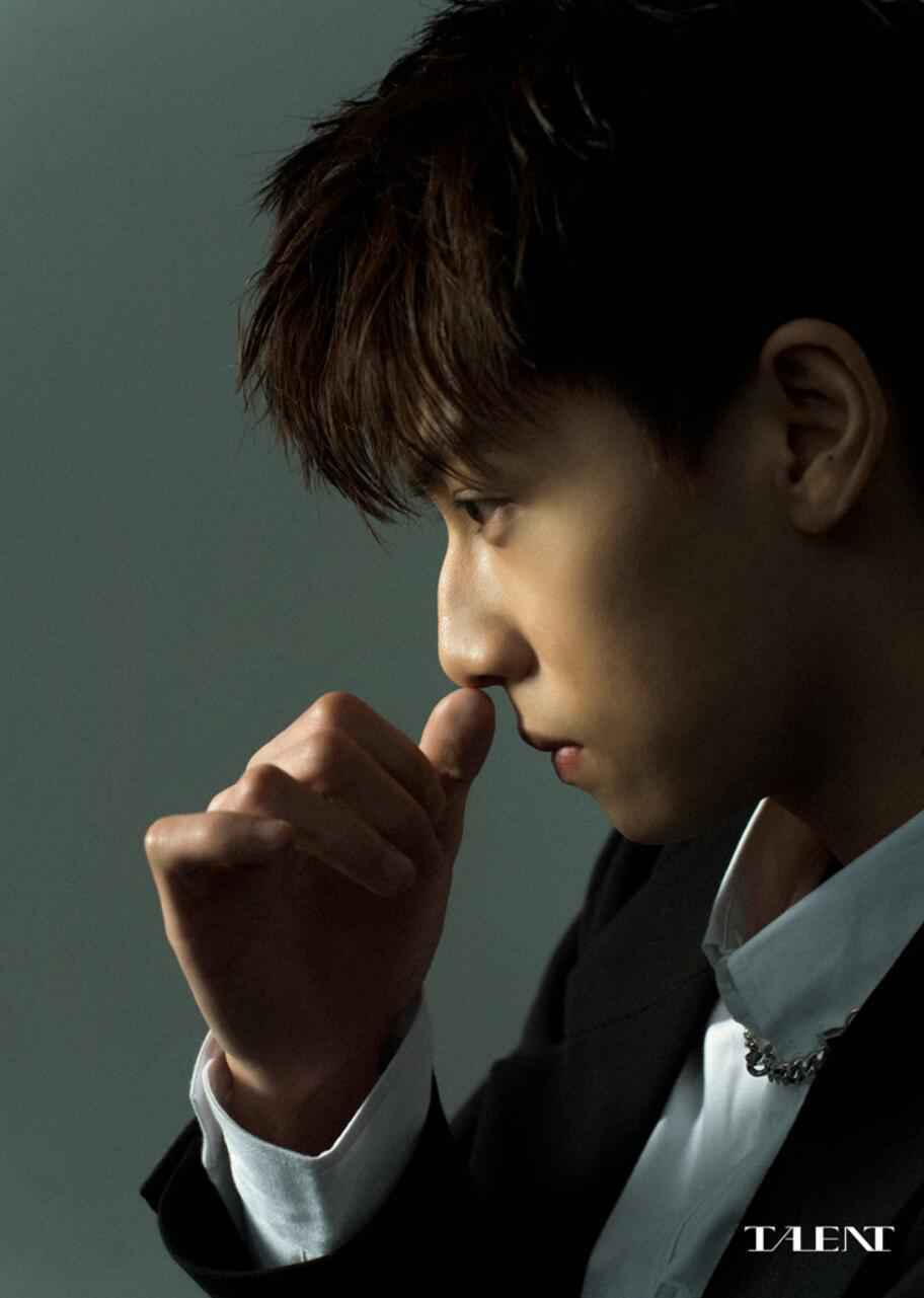 任宥纶最新杂志大片释出 多面魅力展现个性型格