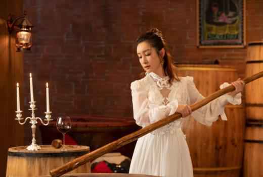 黄晓明暴躁打肉丸，秦海璐在线“吃醋”，《中餐厅》这么抓马？