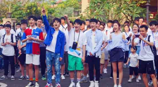 《小骑士！冲啊》海口开机 D7少年团钟文杰化身小骑士“奶爸”