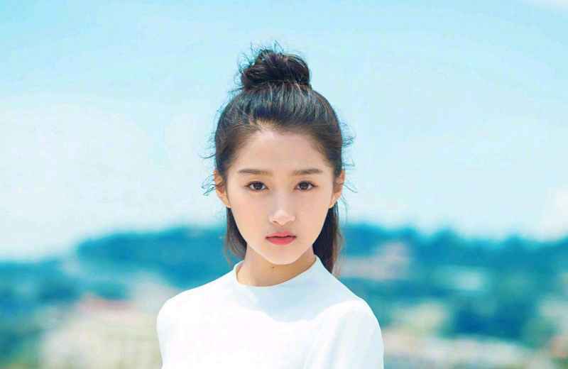 《王牌》收官关晓彤发文,自爆下一季还在,导演透露鹿晗将同台?