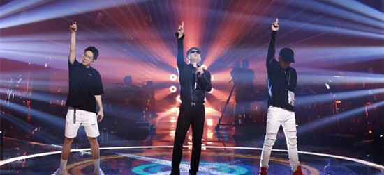 抖音伤心依旧你的兰花指是什么歌?