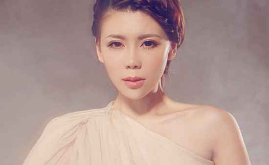 抖音梦断不成归几分憔悴是什么歌？