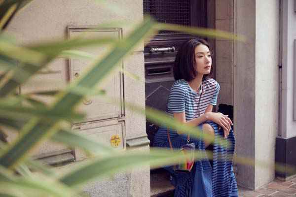 万茜时尚街拍大片 chic风邂逅法式浪漫