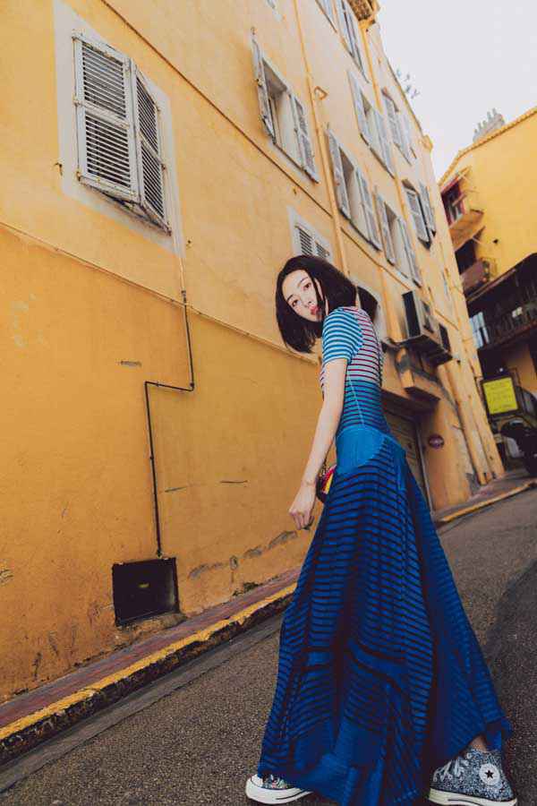 万茜时尚街拍大片 chic风邂逅法式浪漫