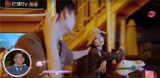 演员徐璐故地重游引泪崩,谁注意到张铭恩的动作?