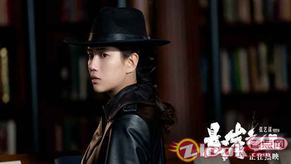 张艺谋《悬崖之上》全面领跑五一档 口碑全平台第一强势逆袭