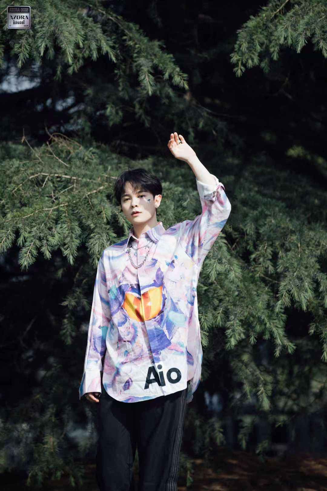 尤长靖音乐节首秀 连唱11首歌曲高音嗨翻全场