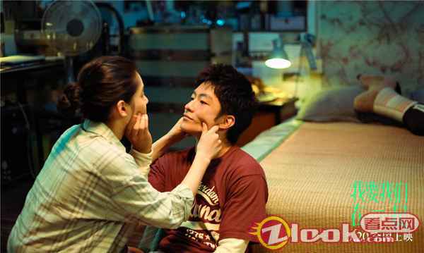 屈楚萧电影《我要我们在一起》主题曲MV 沧桑造型演绎现实爱情