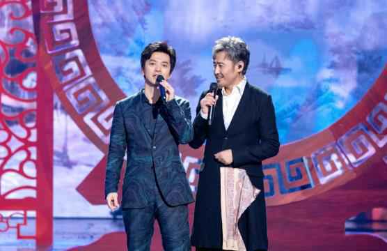 《跨界歌王》李健帮唱吴秀波礼尚往来，兄弟两舞台上变“段子手”