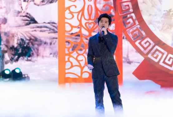 《跨界歌王》李健帮唱吴秀波礼尚往来，兄弟两舞台上变“段子手”