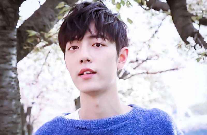 邓伦综艺化身媒婆,在街边牵线?网友:一牵一个准啊!