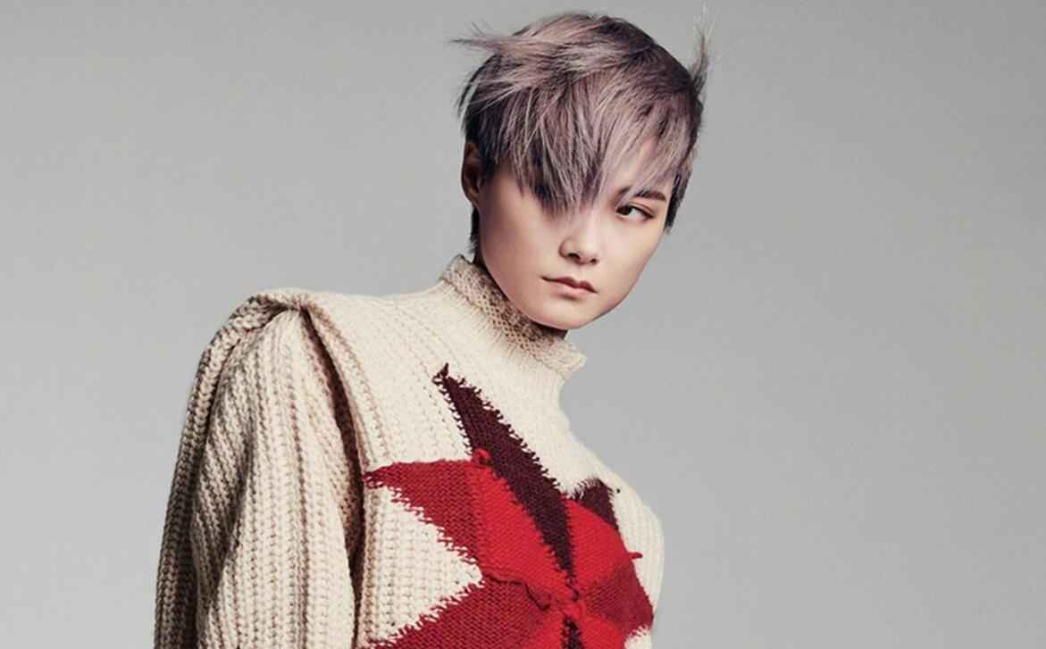 盘点娱乐圈深藏不露的才女，宝藏女孩伊丽媛“身兼数职”，敬业勤奋又低调