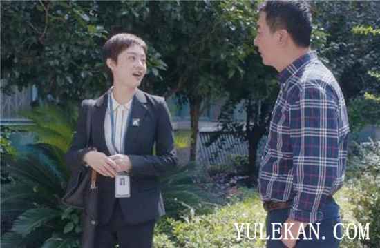 《安家》为什么房似锦总会带着一个黑包包?里面到底装的什么?