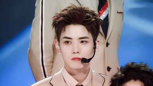 《青你3》团灭：时代抛弃荒唐选秀的时候，连一声再见都不会说