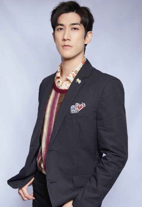 李治廷开启夏日霸屏模式！综艺音乐两开花