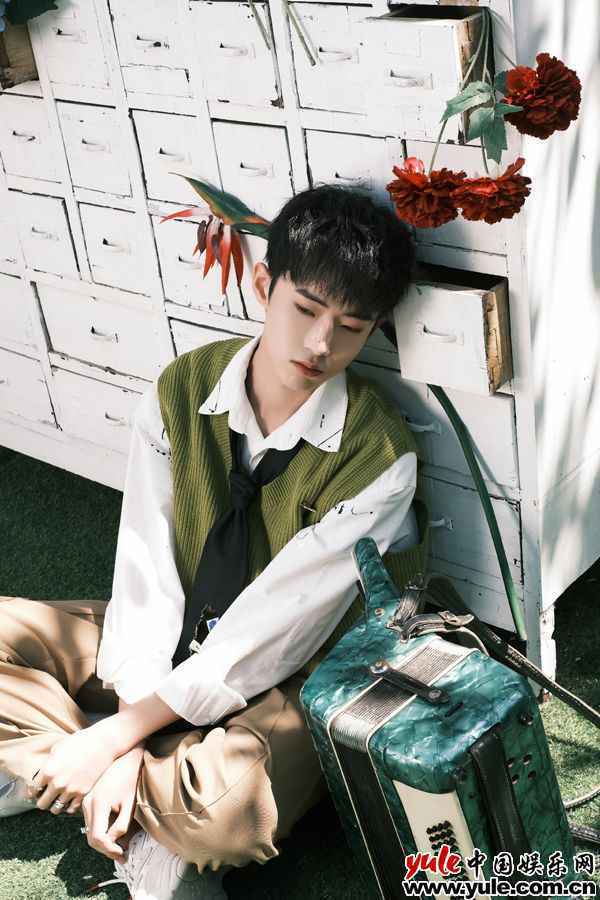 黄新淳新歌《Run Away》今日上线 声线温柔磁性动人