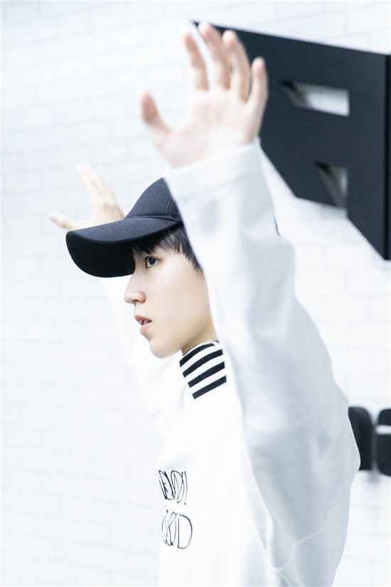 王俊凯谈演唱会“幽默三连”，“明言明语”又上线超欢乐