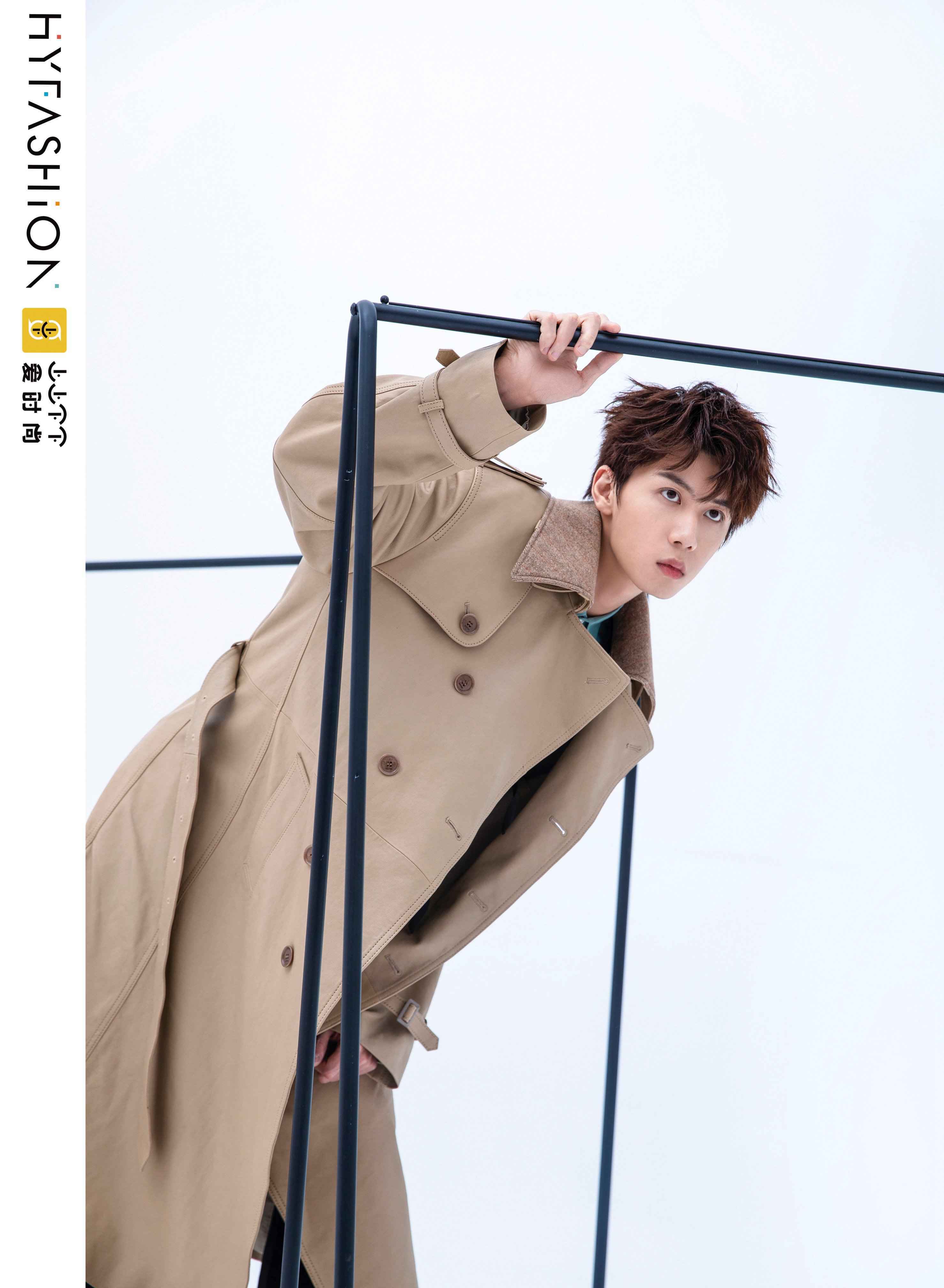 任宥纶最新大片曝光 活力气息肆意展现