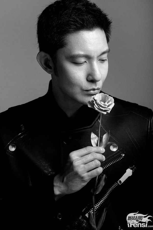 立威廉最新广告大片 演绎柔情玫瑰诱惑