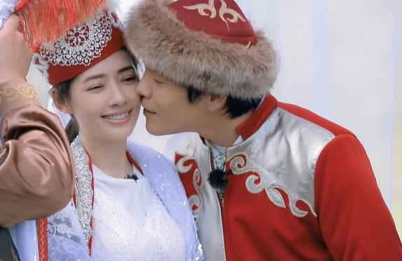 向佐想今年和郭碧婷结婚 向太曝已挑好几个日期