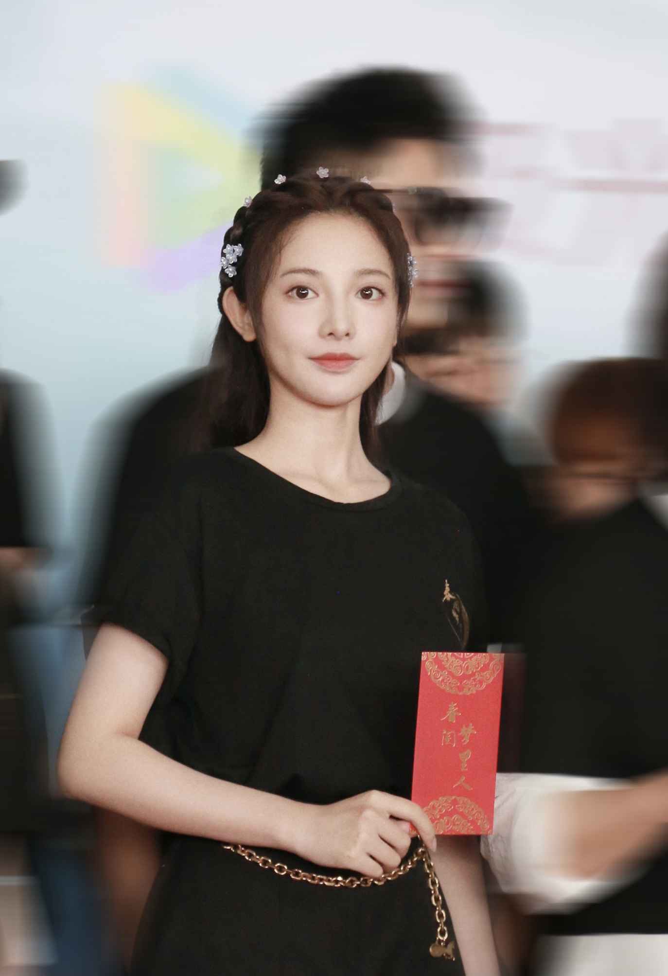 彭小苒新剧《春闺梦里人》开机 演绎“天才少女”期待值拉满