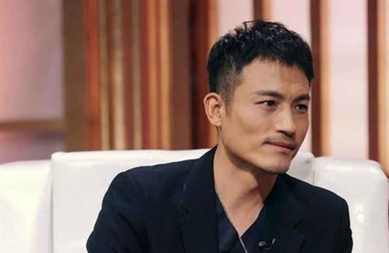 耿乐做客《声临其境》挑战《霸王别姬》片段，惊艳众人