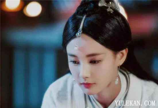 《剑王朝》李一桐为啥就是火不起来？合作过那么多一线顶流男星