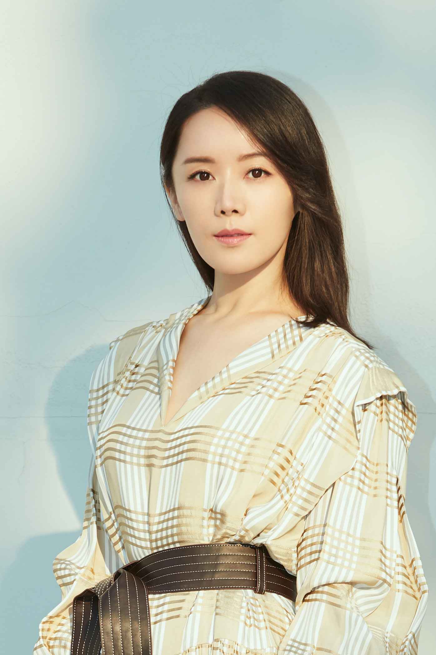 车永莉初夏清凉清爽满分 格纹连衣裙好穿又高级