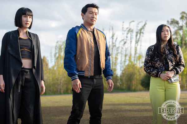 强森《丛林奇航》荷兰弟《神秘海域》《尚气》《密室逃生2》发布新剧照