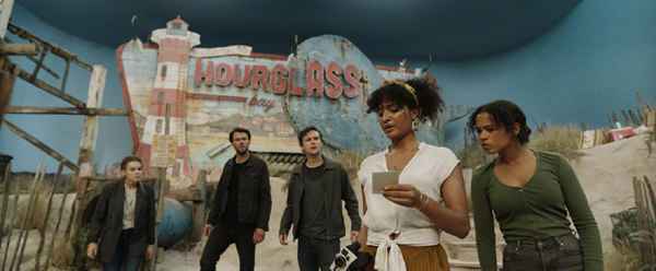 强森《丛林奇航》荷兰弟《神秘海域》《尚气》《密室逃生2》发布新剧照