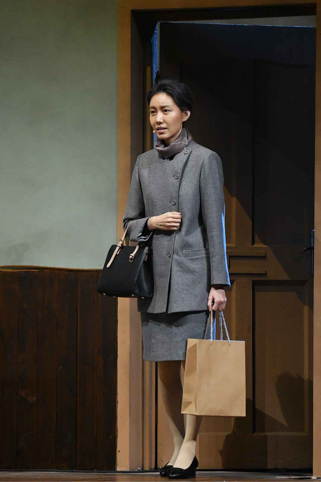 高露老年妆亮相 搭档佟大为演绎《暗恋桃花源》