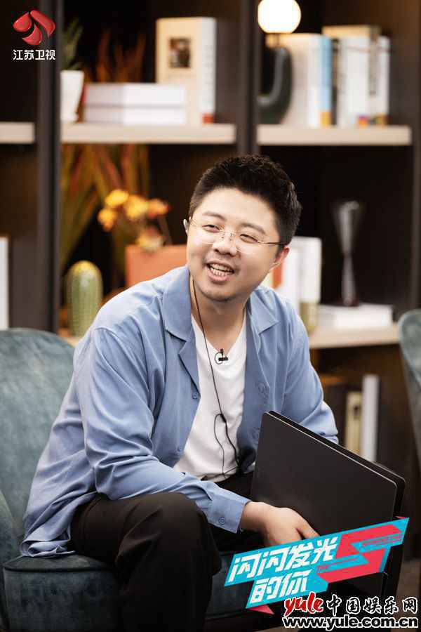 《闪闪发光的你》任嘉伦分享新人经历 陈卓璇拍戏曾被训“不会演戏”