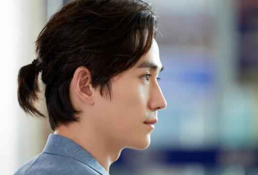 朱一龙《我的真朋友》井然回国买房 母子亲密互动解锁新称呼