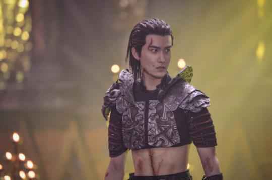 何龙龙《爵迹临界天下》热播 忠犬男友人设引热议