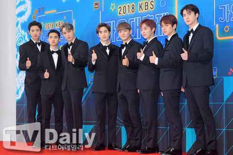 终於等到你！EXO将於下月底（11月）发行正规6辑回归韩国歌坛