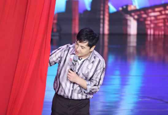 沈腾《中国达人秀》互动看点多 精彩点评引观众笑泪齐飞