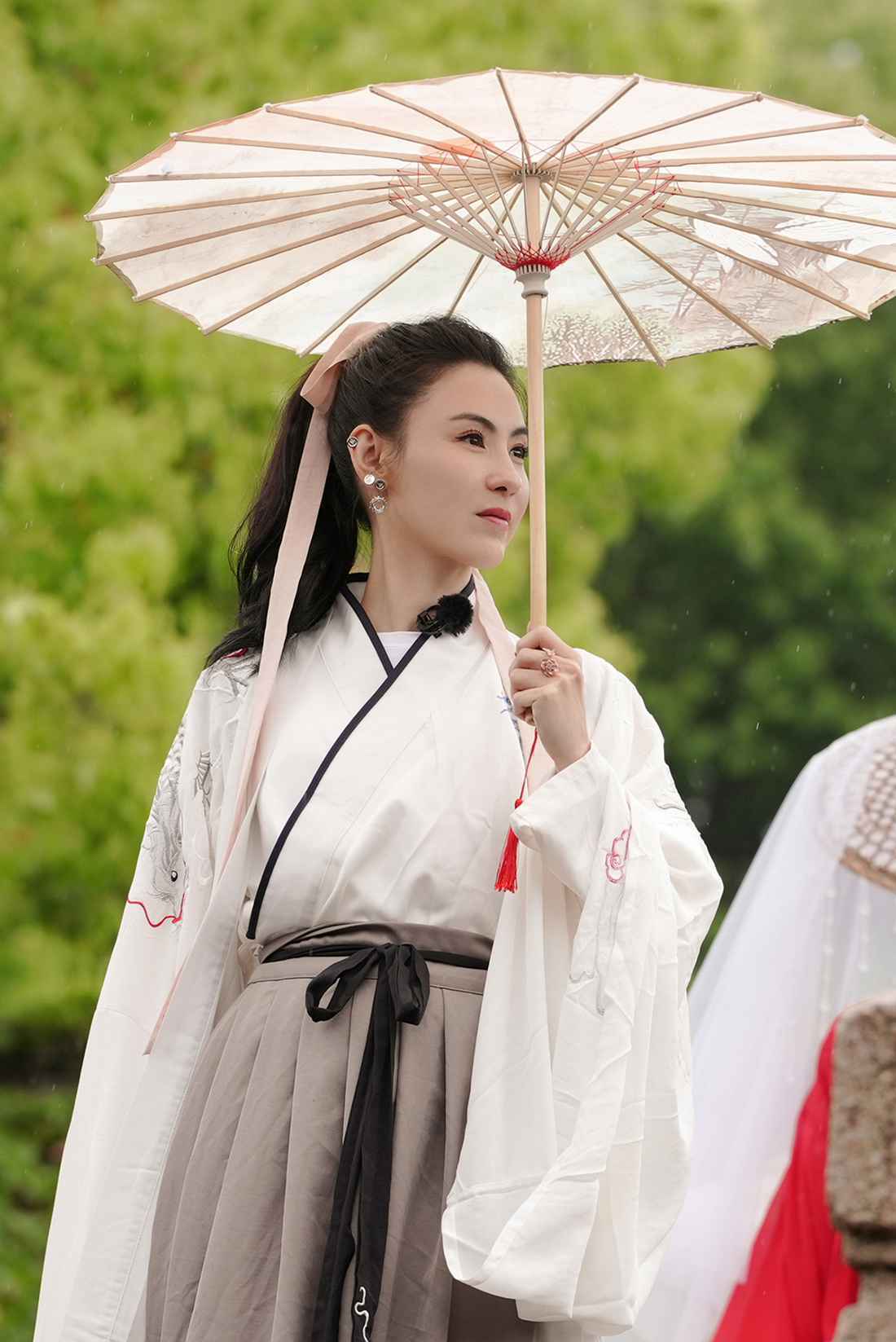 张柏芝再扮古装造型 清丽惊艳梦回《河东狮吼》