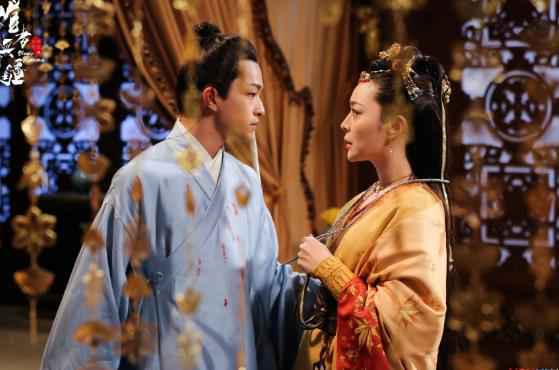 超级剧集《媚者无疆》晚媚即将迎来觉醒，悬念升级正式开虐