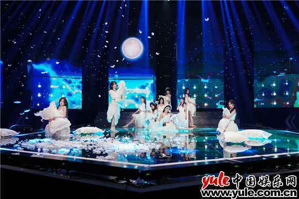 《金曲青春》SNH48带来治愈版《追光者》 诉说逐梦心声