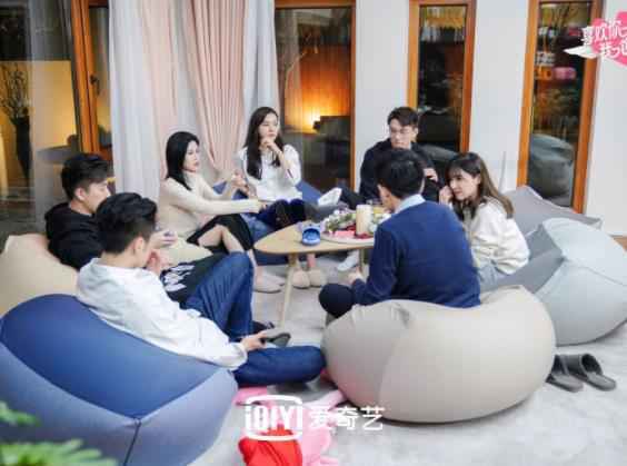 《喜欢你我也是》董浩然深夜嚎啕大哭 周海涛杨倩倩甜蜜升级